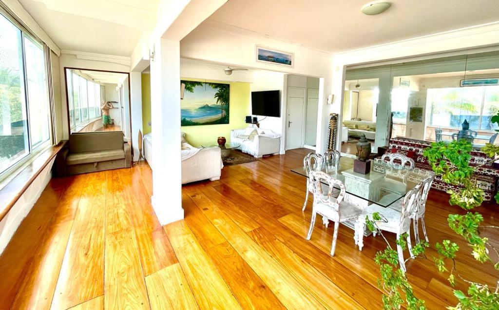 Apartamento Luxo Frente Mar Arpoardor